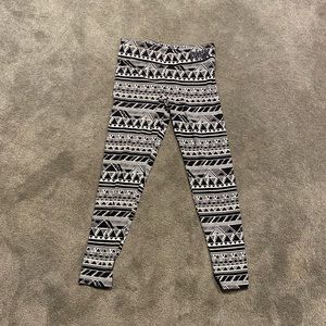 VS Pink tribal print leggings